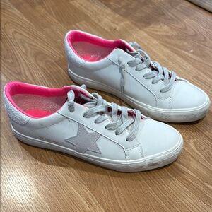 Vintage Havana fun! White Sneakers with Hot Pink Interior and Star Detail